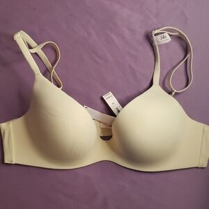 Victoria's Secret Cream Bra